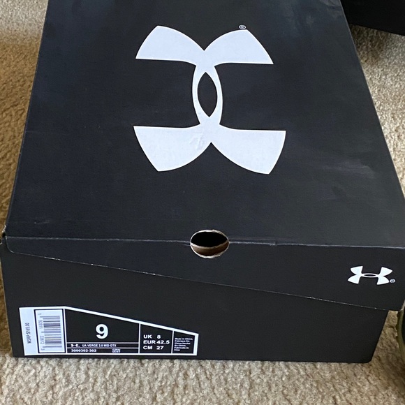 UNDER ARMOUR boots main image 6